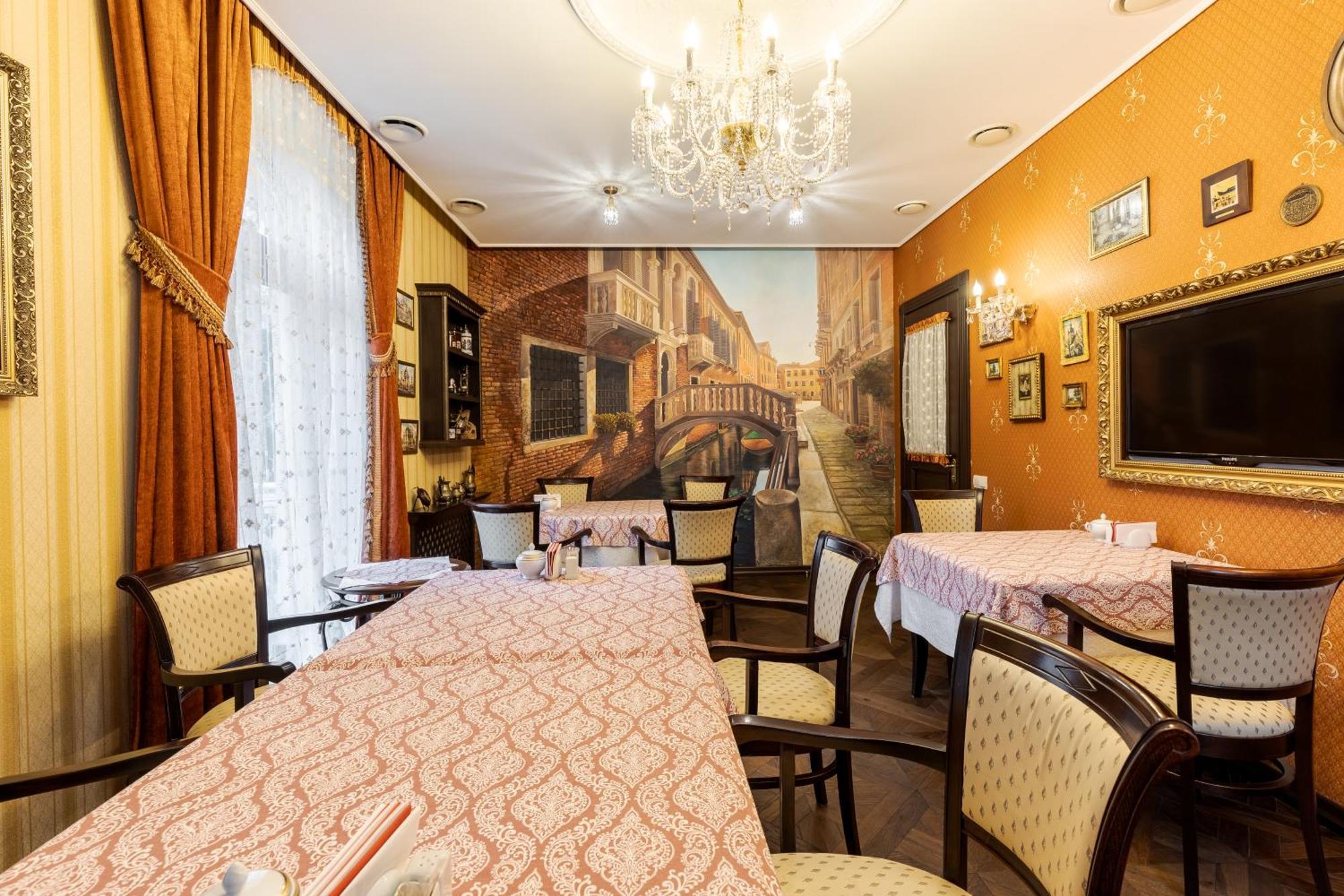 Luxury Boutique Andreevskiy Lviv Bagian luar foto