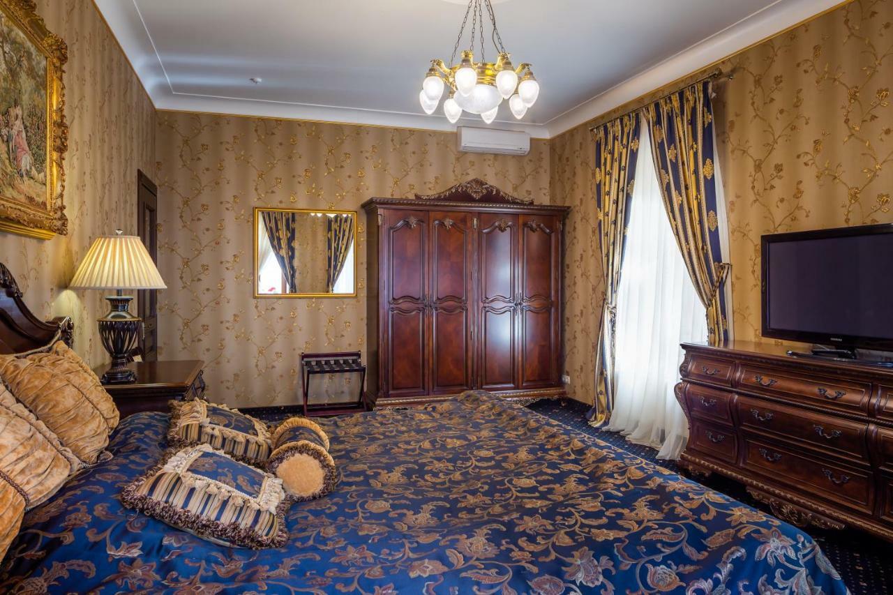 Luxury Boutique Andreevskiy Lviv Bagian luar foto